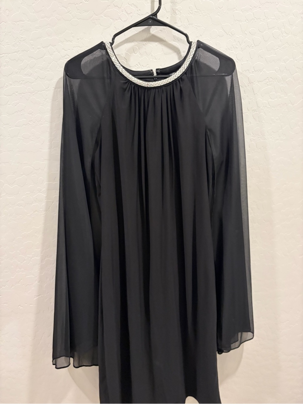 R&M Richards Black Beaded Neck Sheer Sleeve Flowy Dress Tunic Size 12